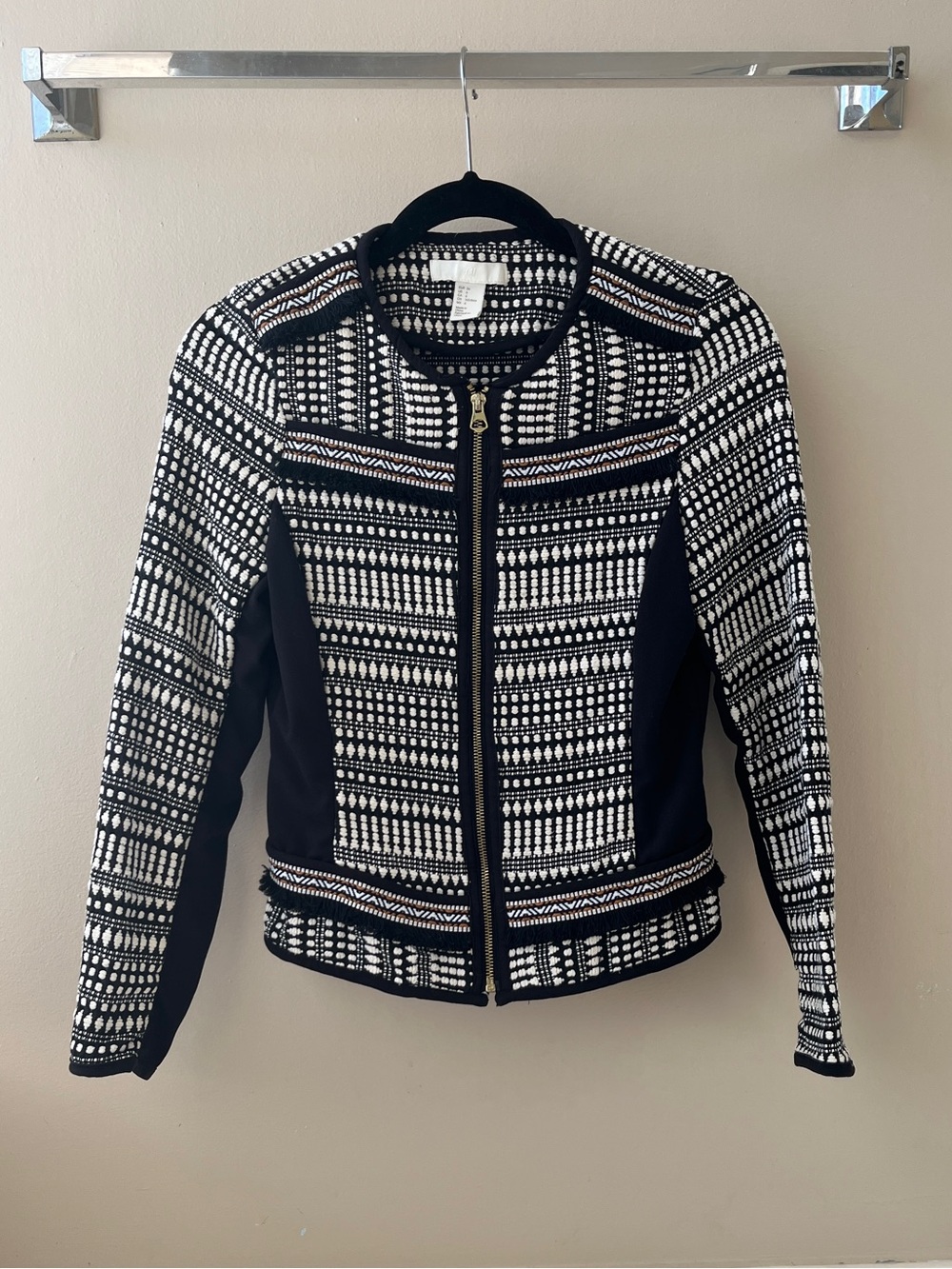 H&M Black/White Collarless Jacquard Weave Geometric Aztec Print Jacket- Small